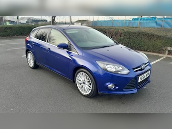 2014 (64) - 1.0 125 EcoBoost Zetec Navigator 5dr