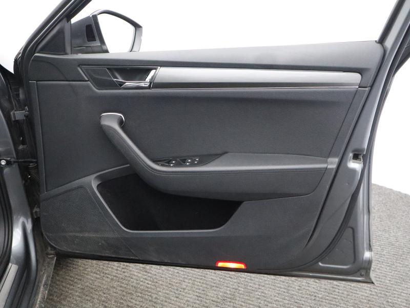 Used Skoda Superb for sale - 78128749: Photo 25