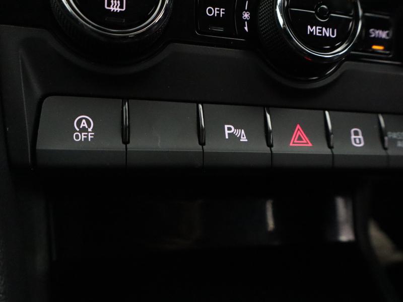 Used Skoda Karoq 2018 for sale - 77746901: Photo 33