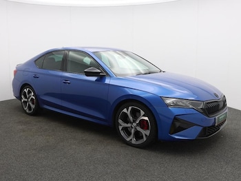 Used Skoda Octavia 2024 for sale - 77697799: Photo