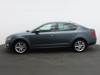 Used Skoda Octavia 2019 for sale - 77819829: Photo