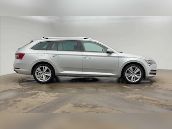 Used Skoda Superb 2022 for sale - 78226568: Photo