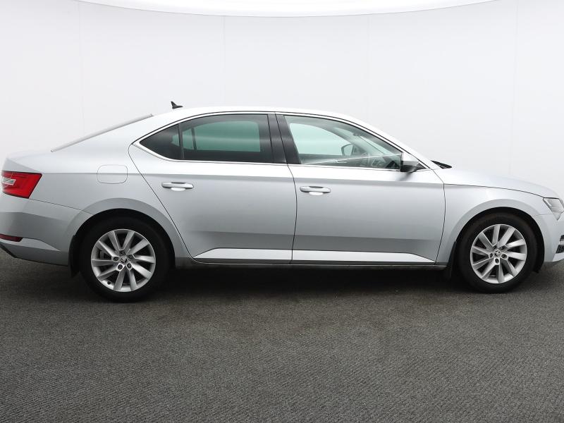 Used Skoda Superb 2019 for sale - 77746904: Photo 8