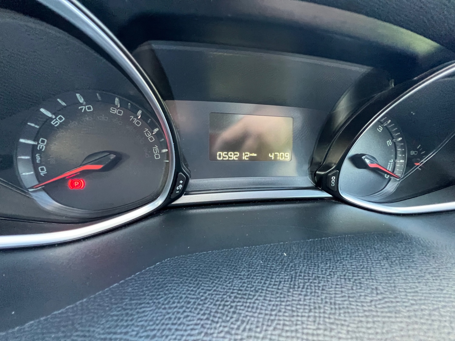 Used Peugeot 308 2014 for sale - 77570129: Photo 11