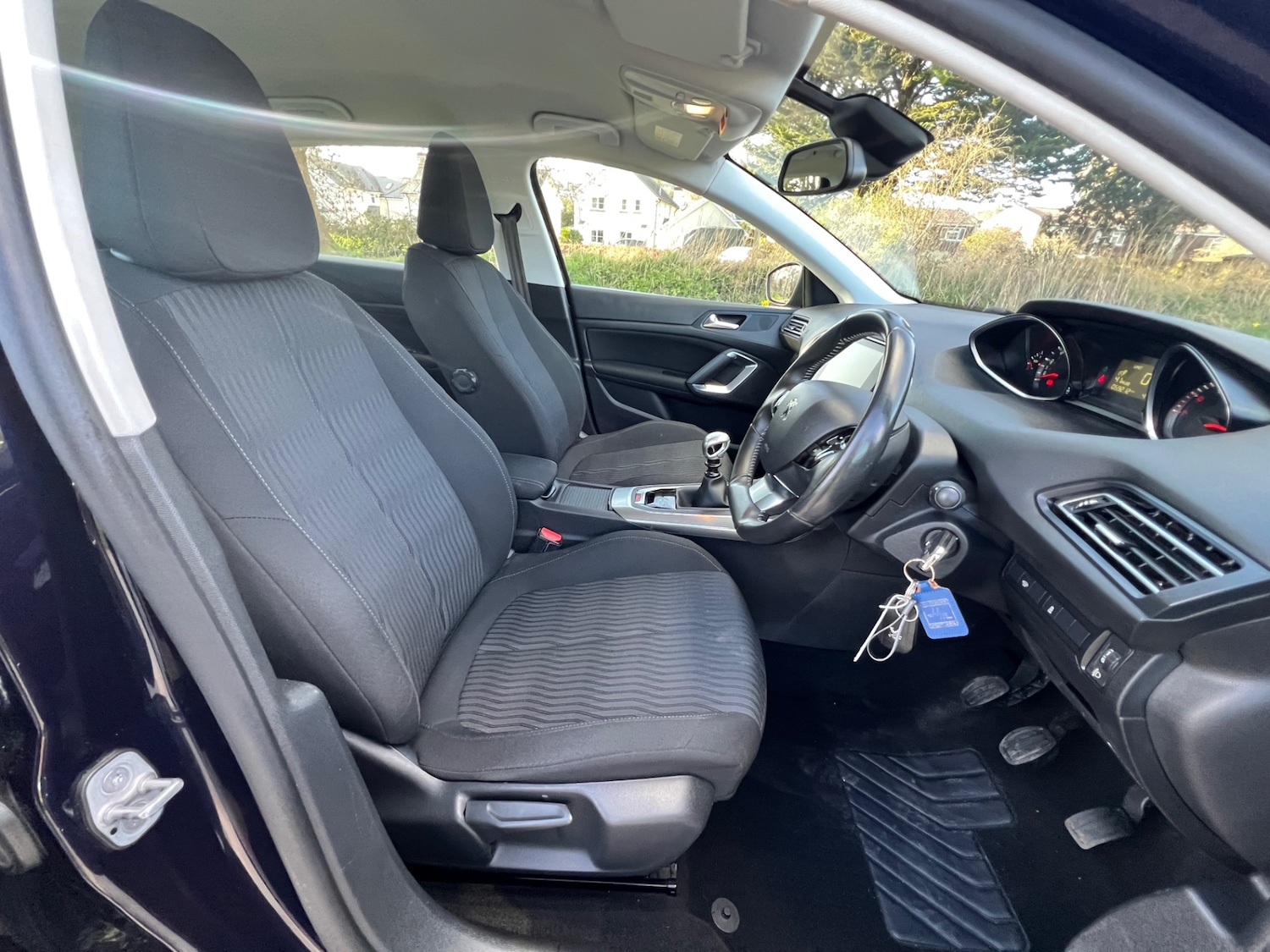 Used Peugeot 308 2014 for sale - 77570129: Photo 9