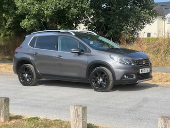Used Peugeot 2008 2017 for sale - 79307422: Photo