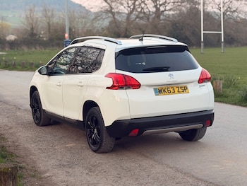 Used Peugeot 2008 2014 for sale - 77968292: Photo