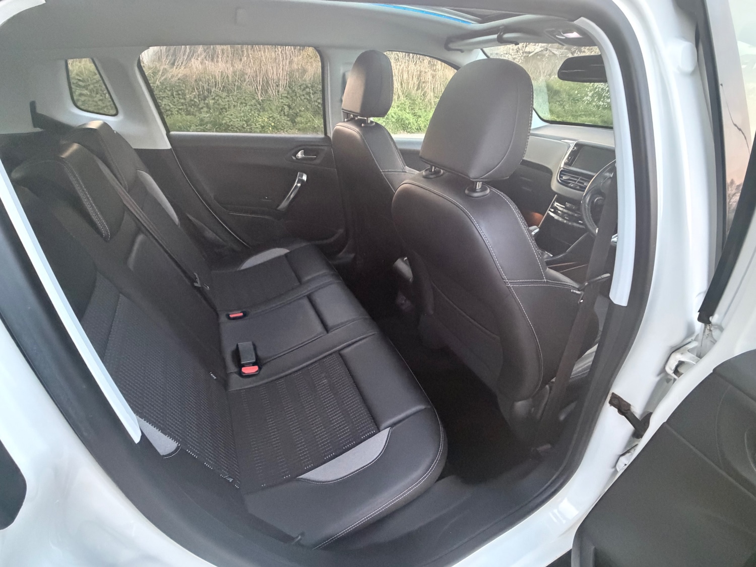 Used Peugeot 2008 2014 for sale - 77968292: Photo 8