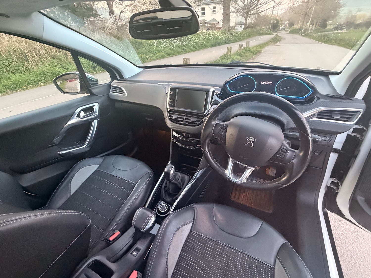 Used Peugeot 2008 2014 for sale - 77968292: Photo 9