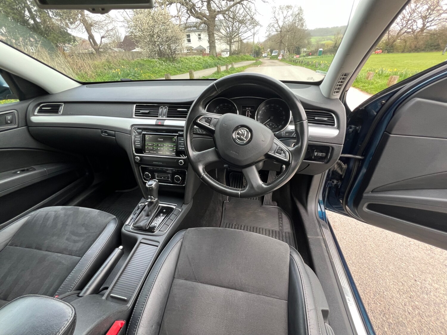 Used Skoda Superb 2014 for sale - 77917382: Photo 10