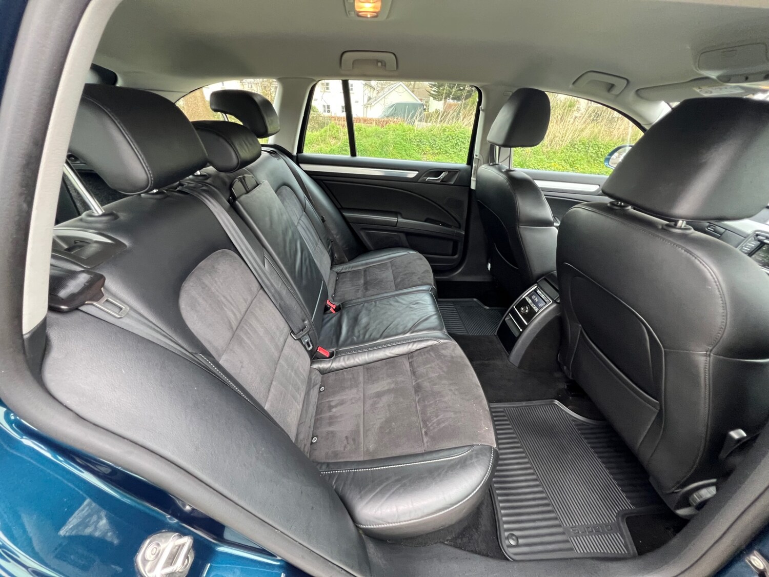 Used Skoda Superb 2014 for sale - 77917382: Photo 8