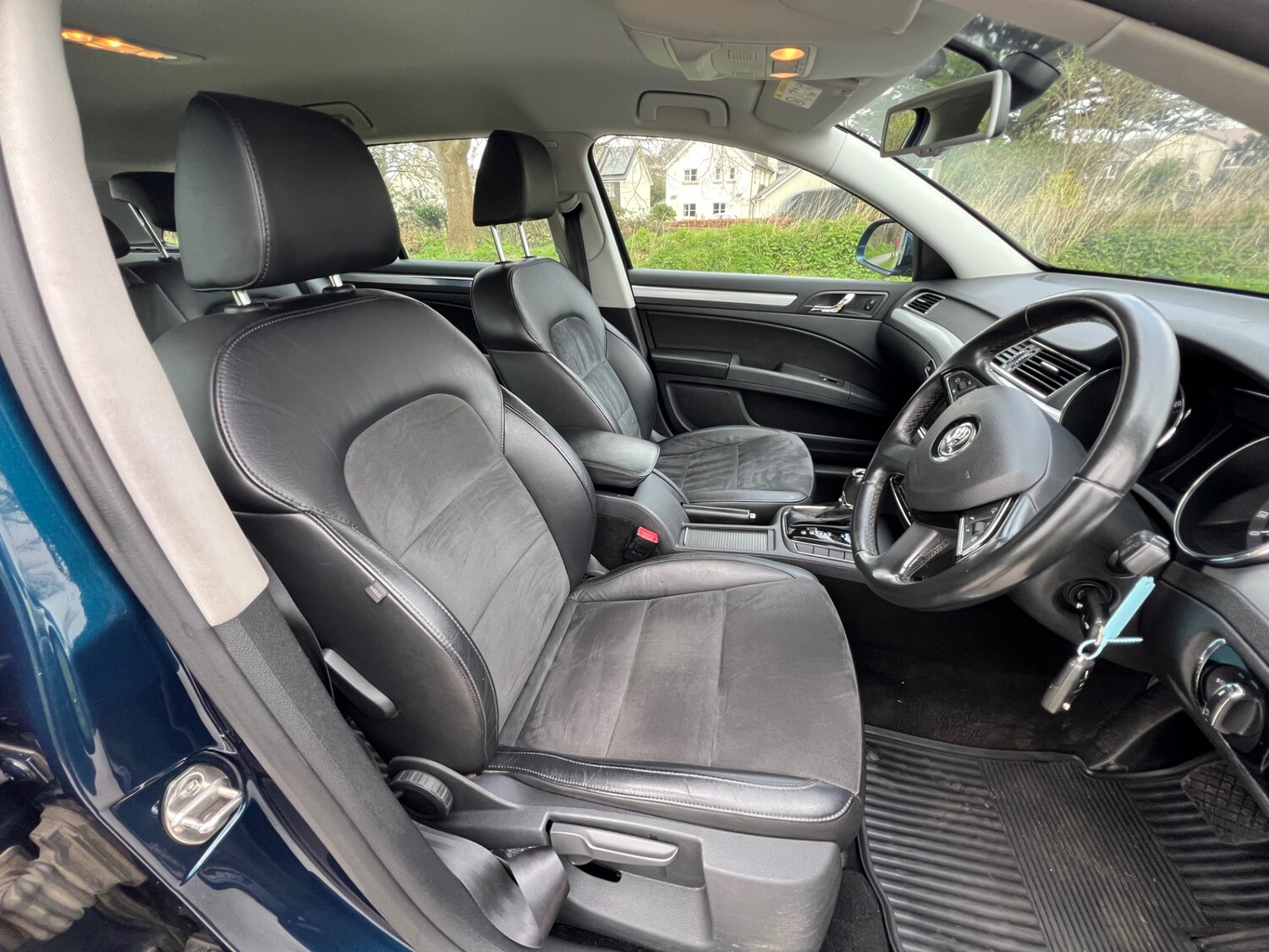 Used Skoda Superb 2014 for sale - 77917382: Photo 9