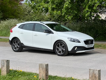 Used Volvo V40 2014 for sale - 79421001: Photo