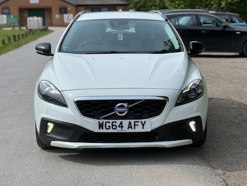 Used Volvo V40 2014 for sale - 79421001: Photo