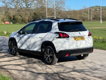 Used Peugeot 2008 2017 for sale - 77934437: Photo