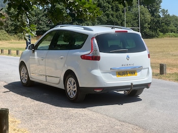 Used Renault Grand Scenic 2015 for sale - 79232279: Photo