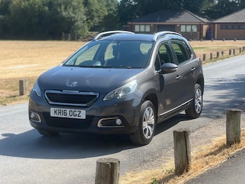 Used Peugeot 2008 2016 for sale - 79418253: Photo