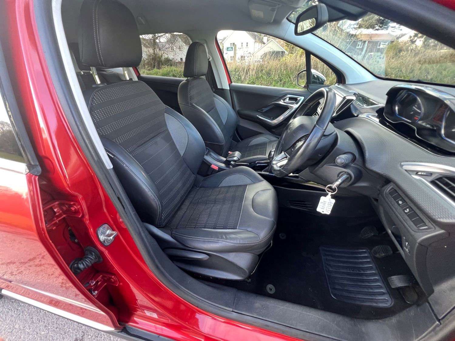 Used Peugeot 2008 2016 for sale - 77545113: Photo 10