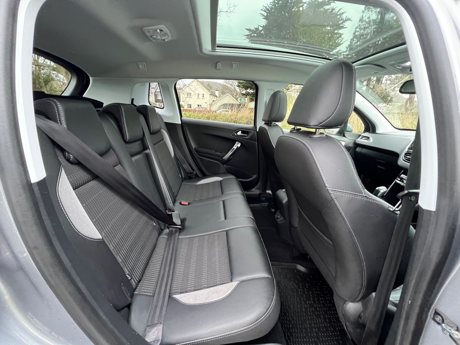 Used Peugeot 2008 2018 for sale - 77313866: Photo 8