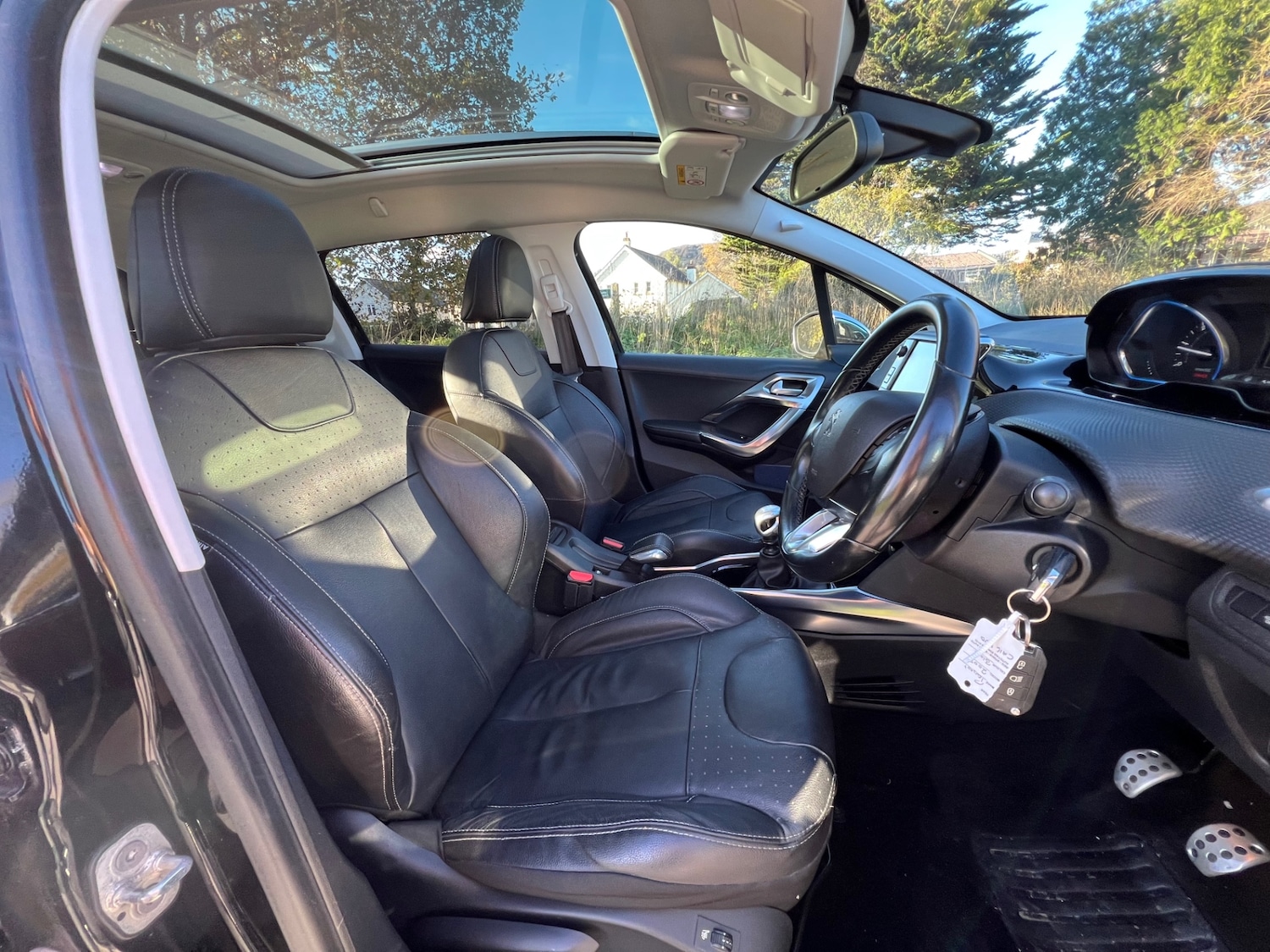 Used Peugeot 2008 2016 for sale - 76600013: Photo 9