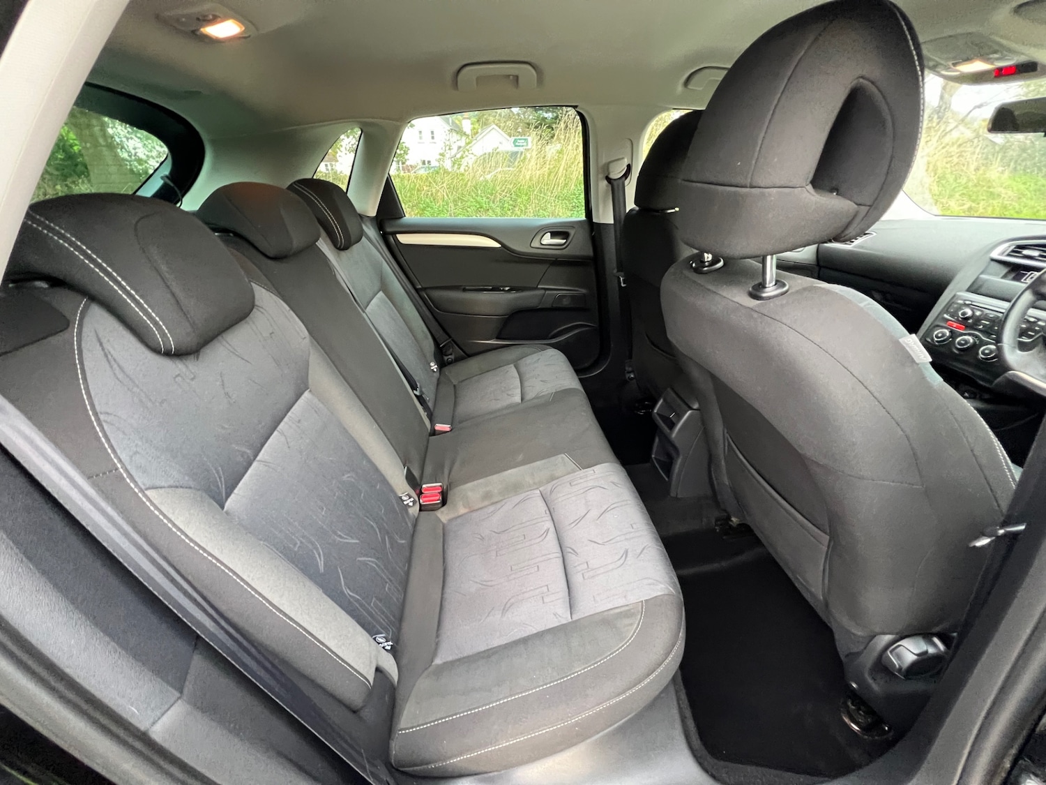 Used Citroen C4 2011 for sale - 76353066: Photo 8