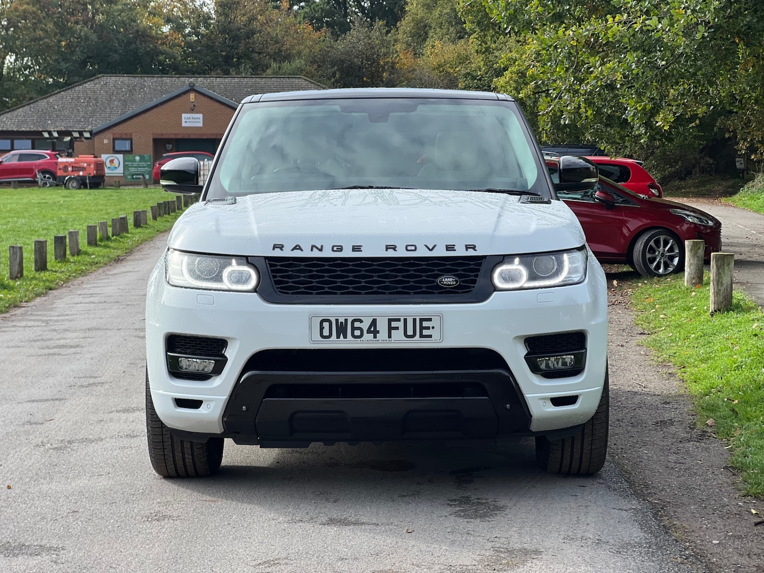 Used Land Rover Range Rover Sport 2015 for sale - 76340792: Photo 2