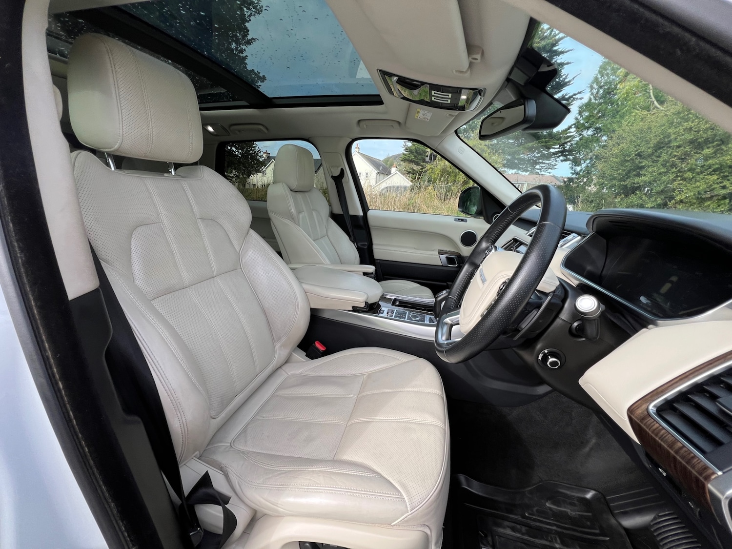 Used Land Rover Range Rover Sport 2015 for sale - 76340792: Photo 9