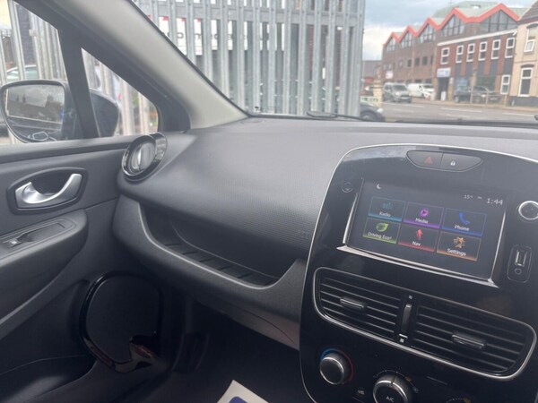 Used Renault Clio 2017 for sale - 75349351: Photo 13
