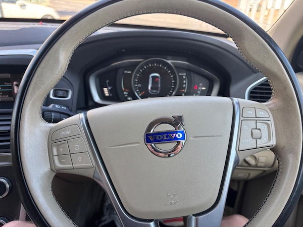 Used Volvo XC60 2014 for sale - 74594147: Photo 15