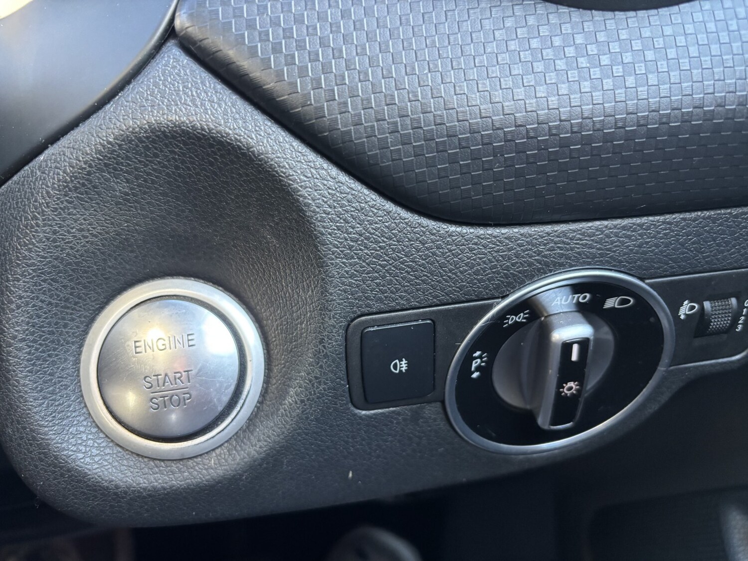 Used Mercedes-Benz A-Class 2015 for sale - 76605728: Photo 16