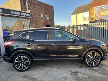 Used Nissan Qashqai 2017 for sale - 76637449: Photo