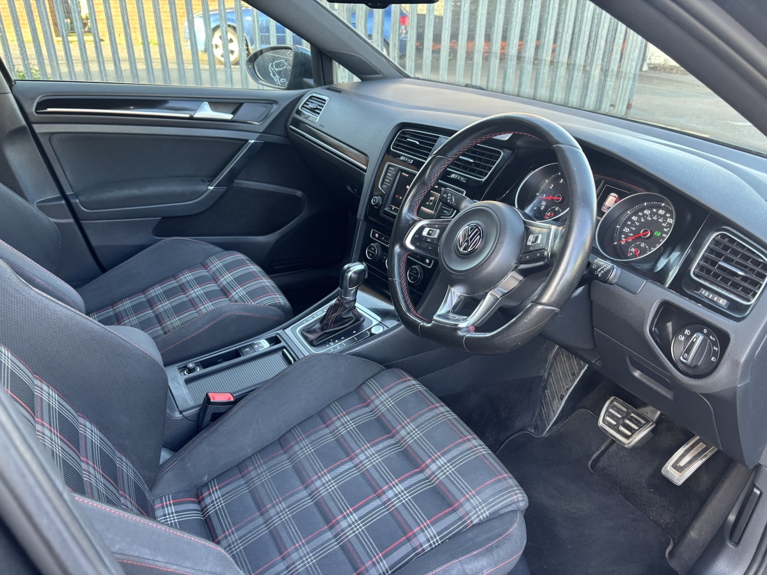 Used Volkswagen Golf 2015 for sale - 77465808: Photo 13