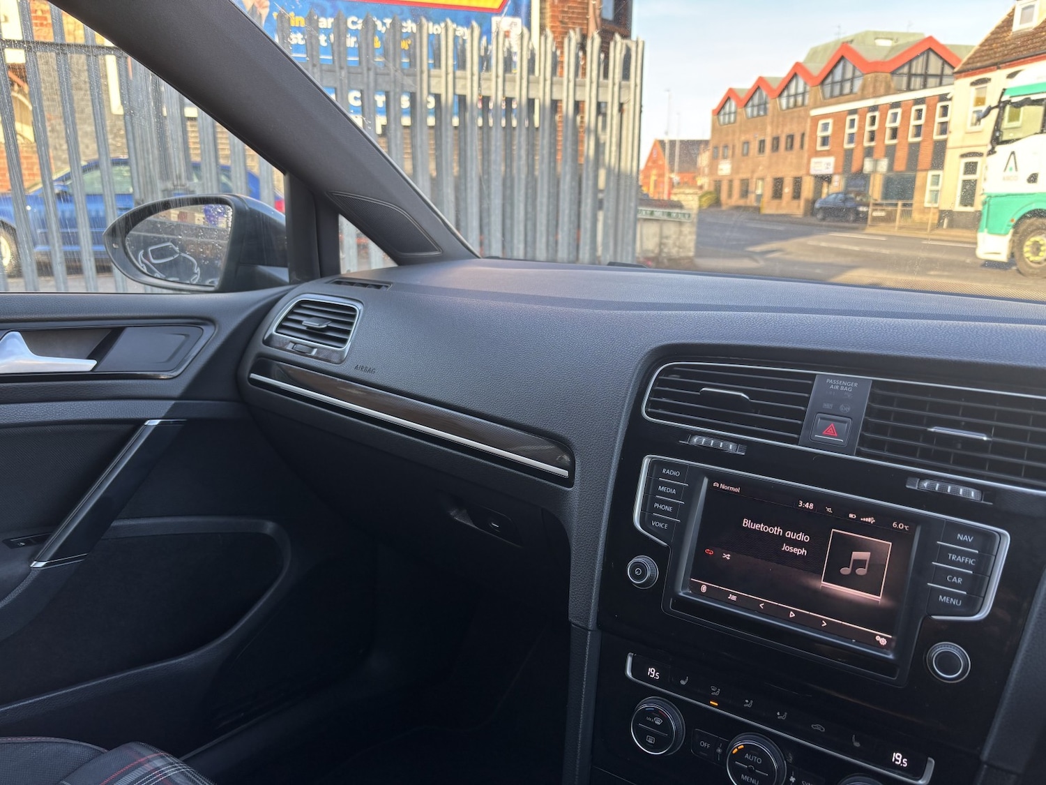 Used Volkswagen Golf 2015 for sale - 77465808: Photo 15