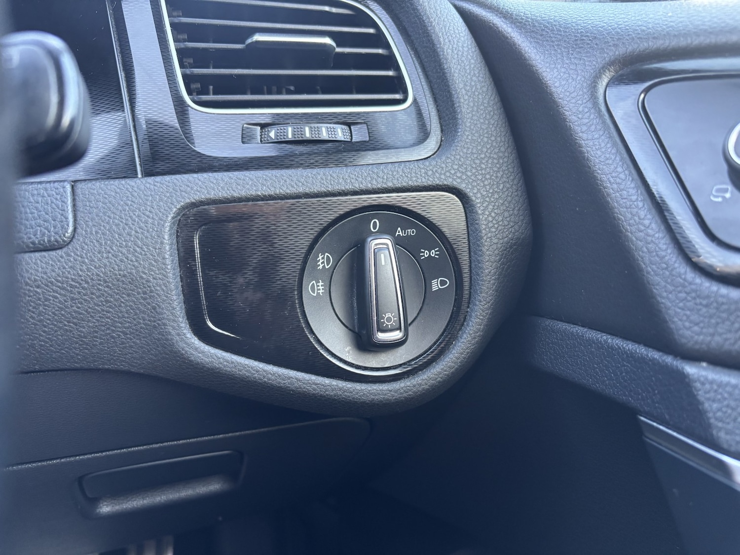 Used Volkswagen Golf 2015 for sale - 77465808: Photo 22