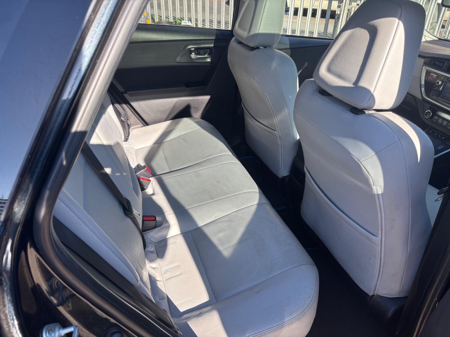 Used Toyota Auris 2013 for sale - 76134104: Photo 11