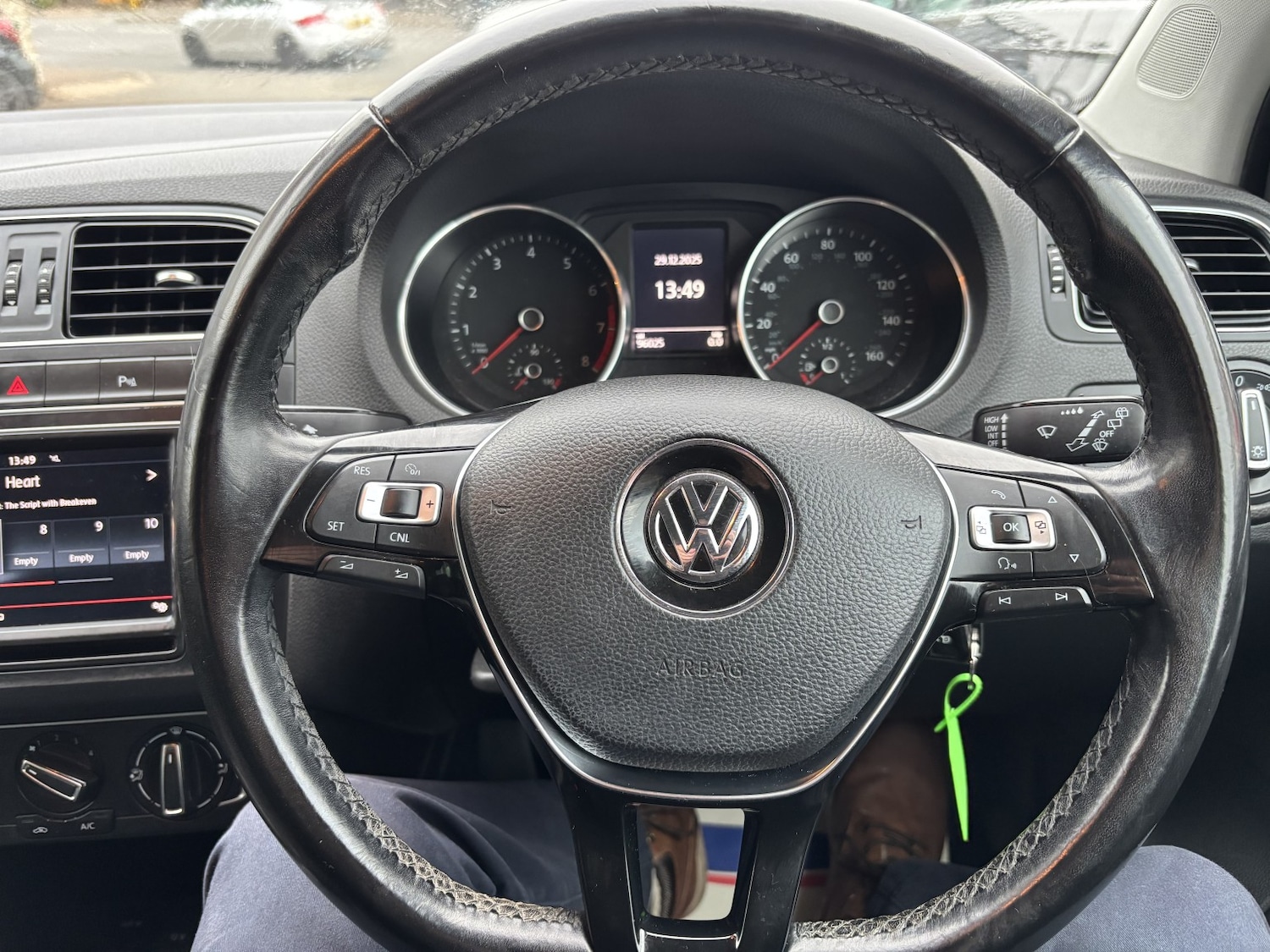 Used Volkswagen Polo 2016 for sale - 76974342: Photo 15