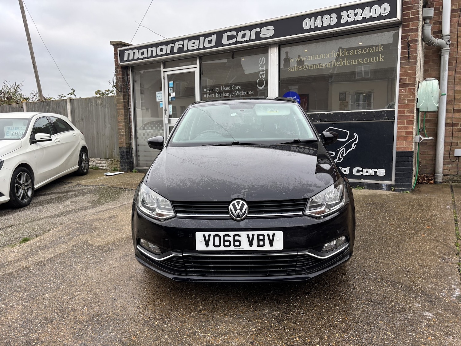 Used Volkswagen Polo 2016 for sale - 76974342: Photo 2