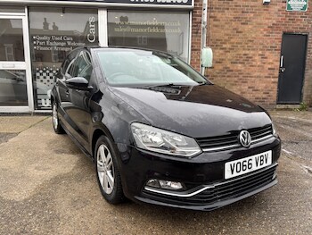 Used Volkswagen Polo 2016 for sale - 76974342: Photo