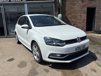 Used Volkswagen Polo 2016 for sale - 79156556: Photo