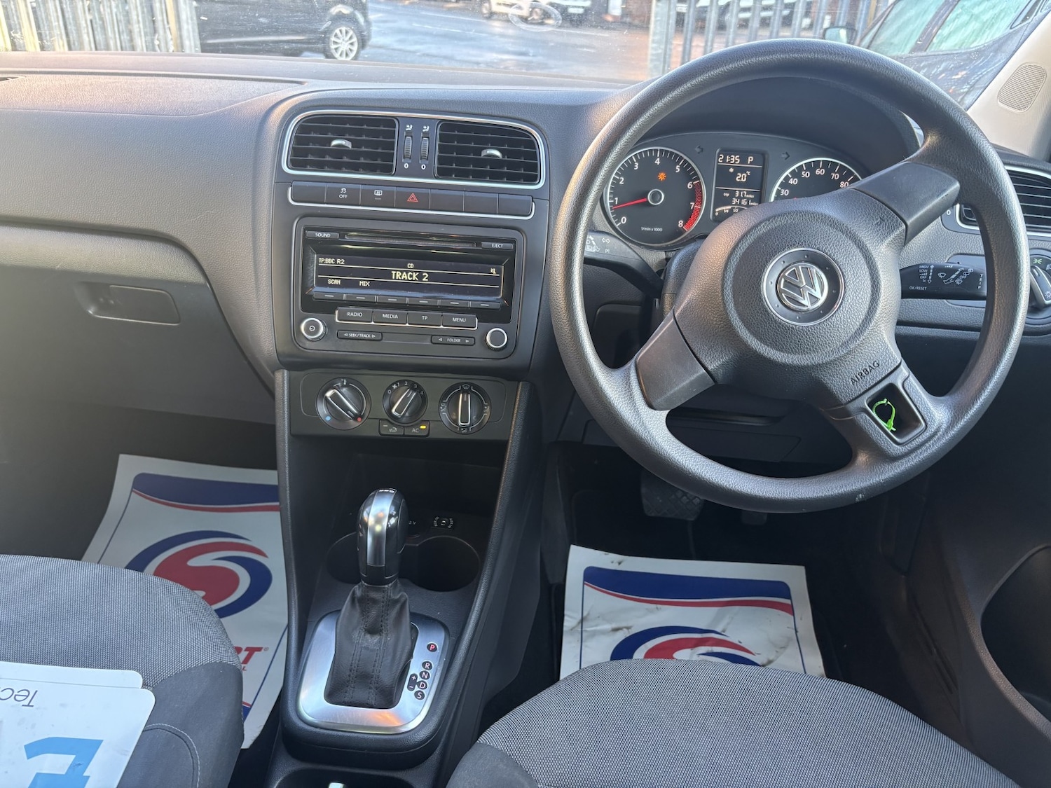 Used Volkswagen Polo 2011 for sale - 76605718: Photo 14