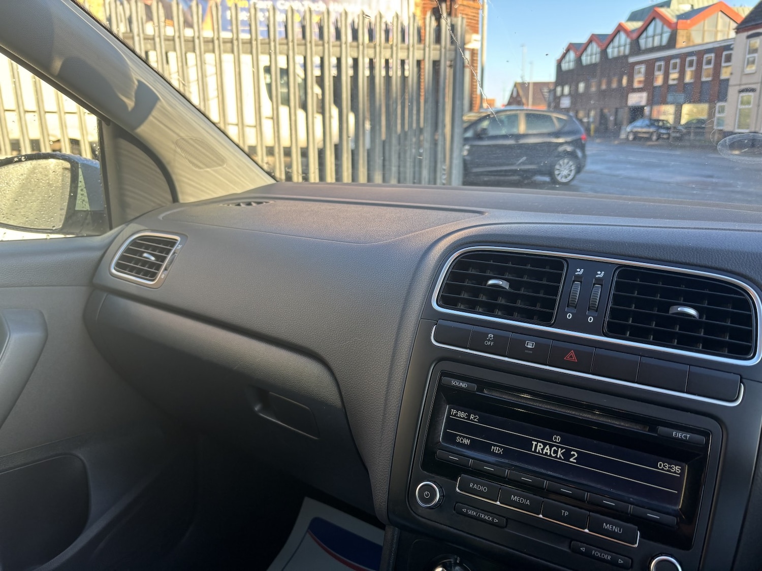 Used Volkswagen Polo 2011 for sale - 76605718: Photo 16