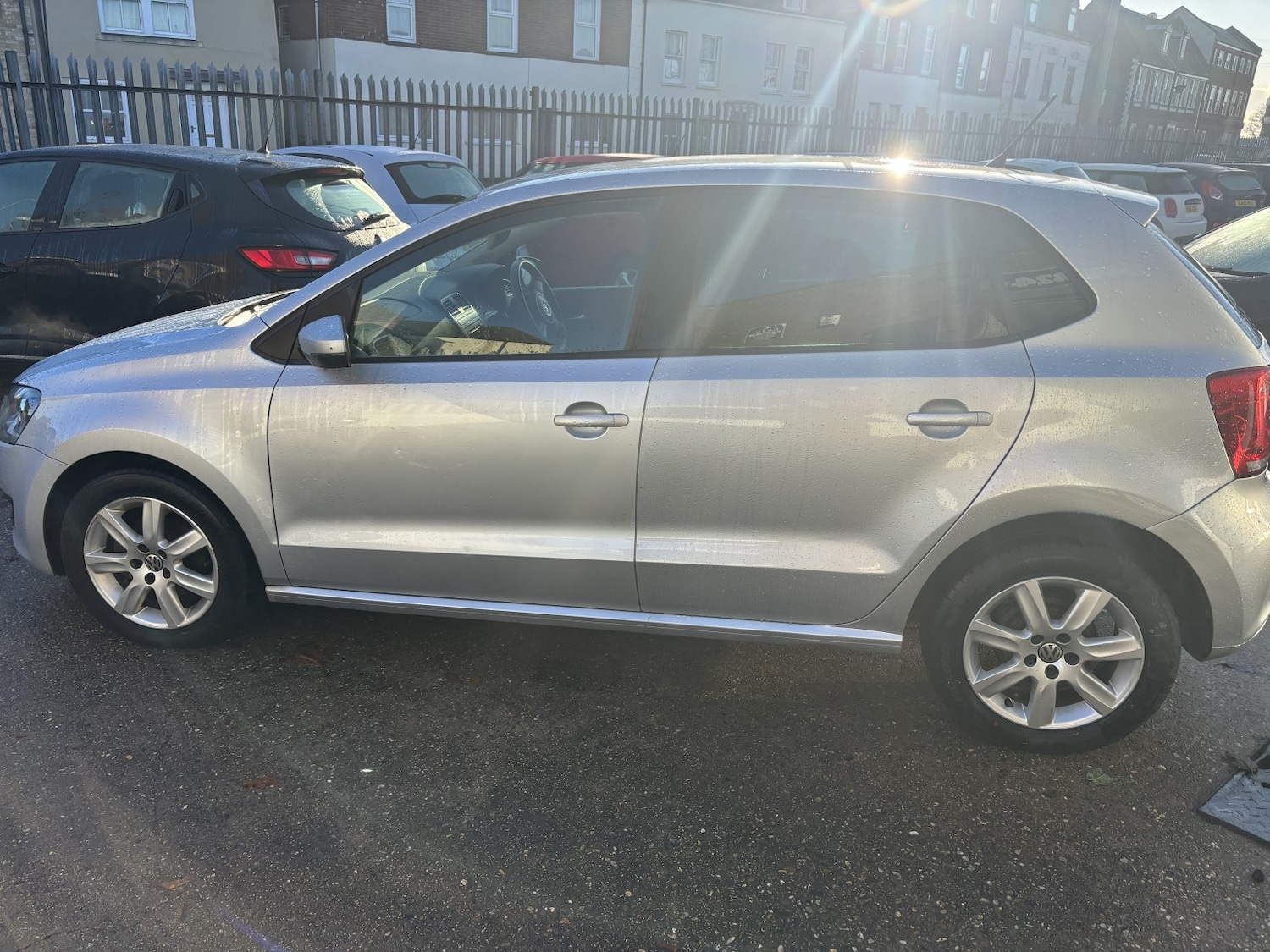 Used Volkswagen Polo 2011 for sale - 76605718: Photo 5