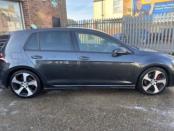 Used Volkswagen Golf 2015 for sale - 78286400: Photo