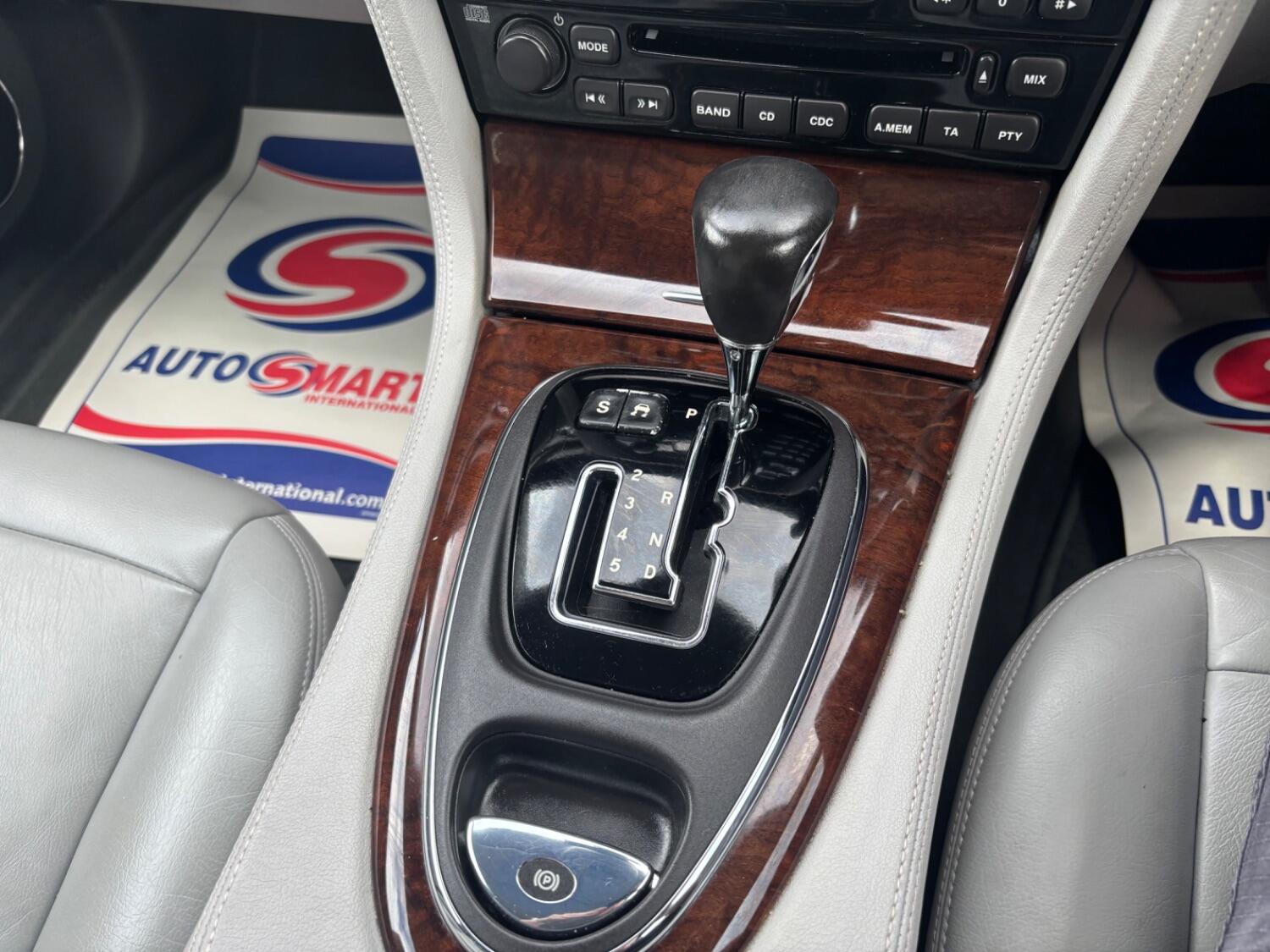 Used Jaguar XJ 2008 for sale - 75718244: Photo 20