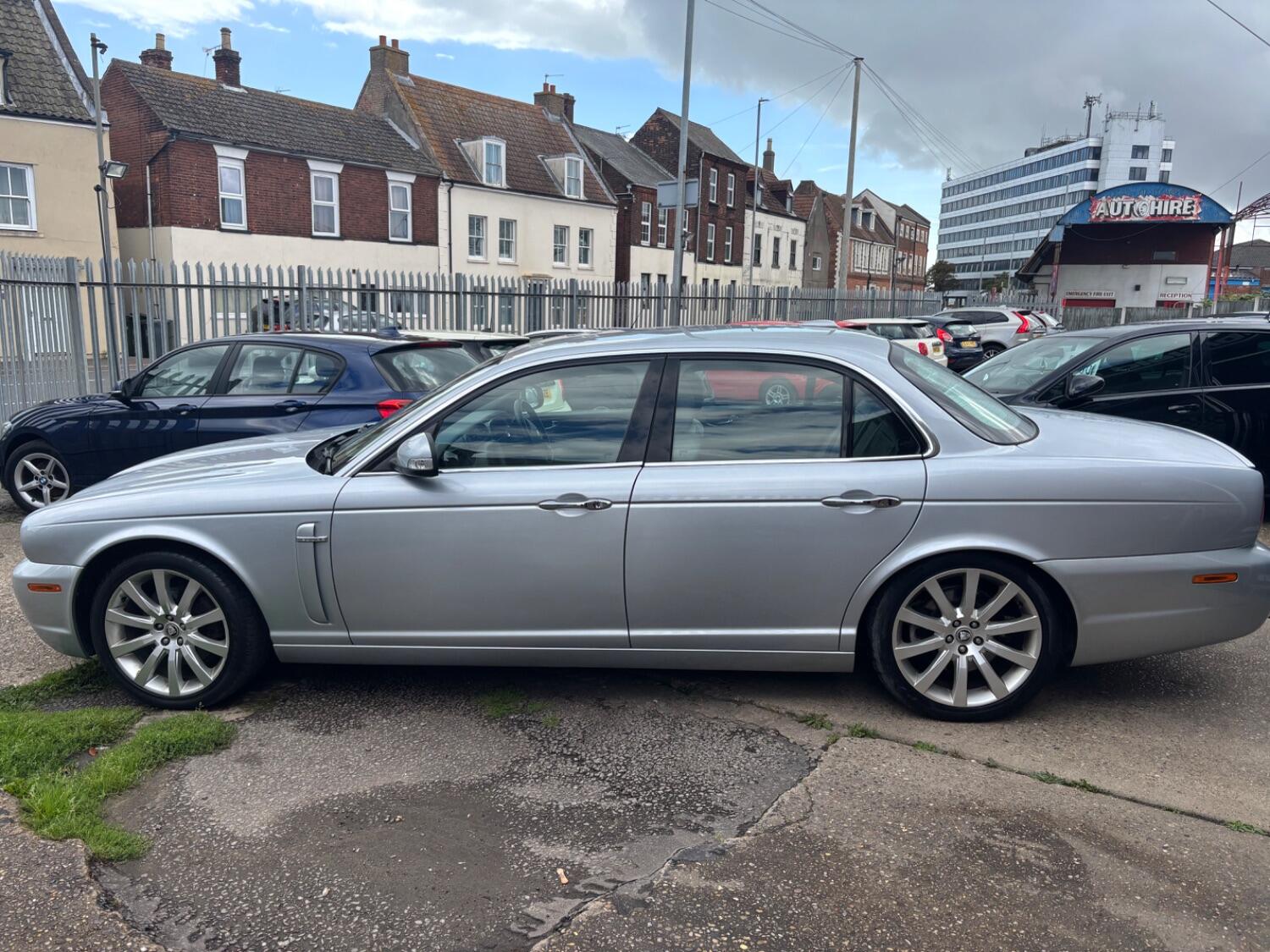 Used Jaguar XJ 2008 for sale - 75718244: Photo 5