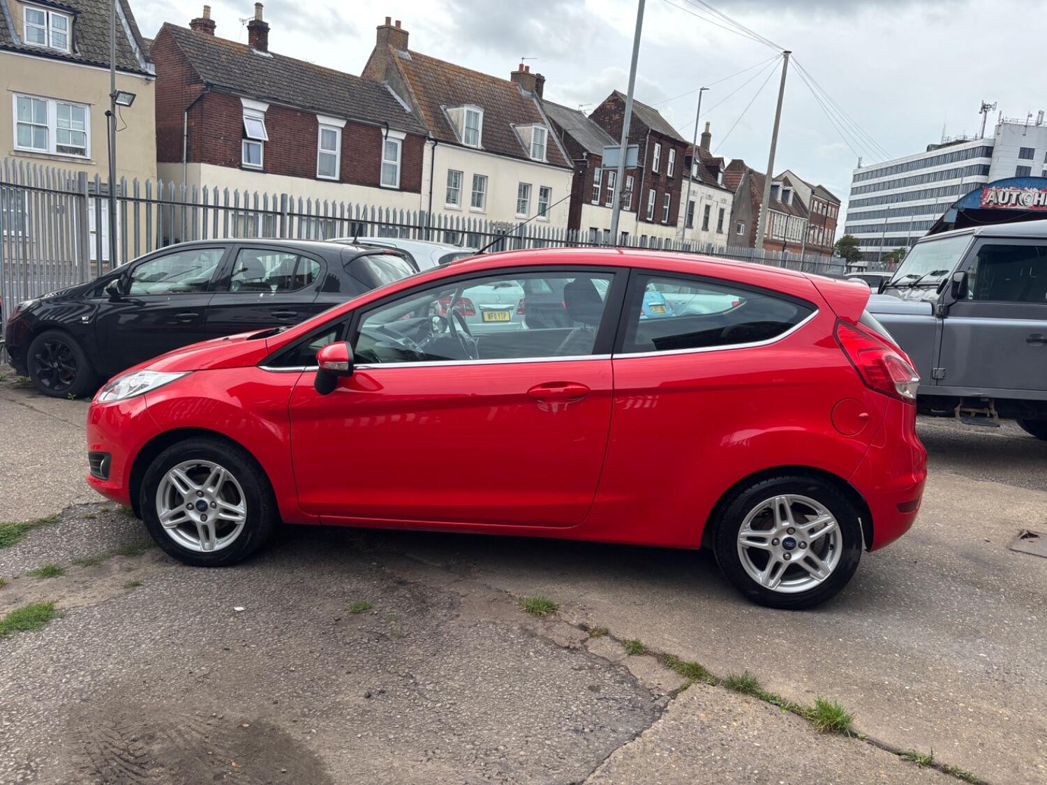 Used Ford Fiesta 2014 for sale - 76794296: Photo 4