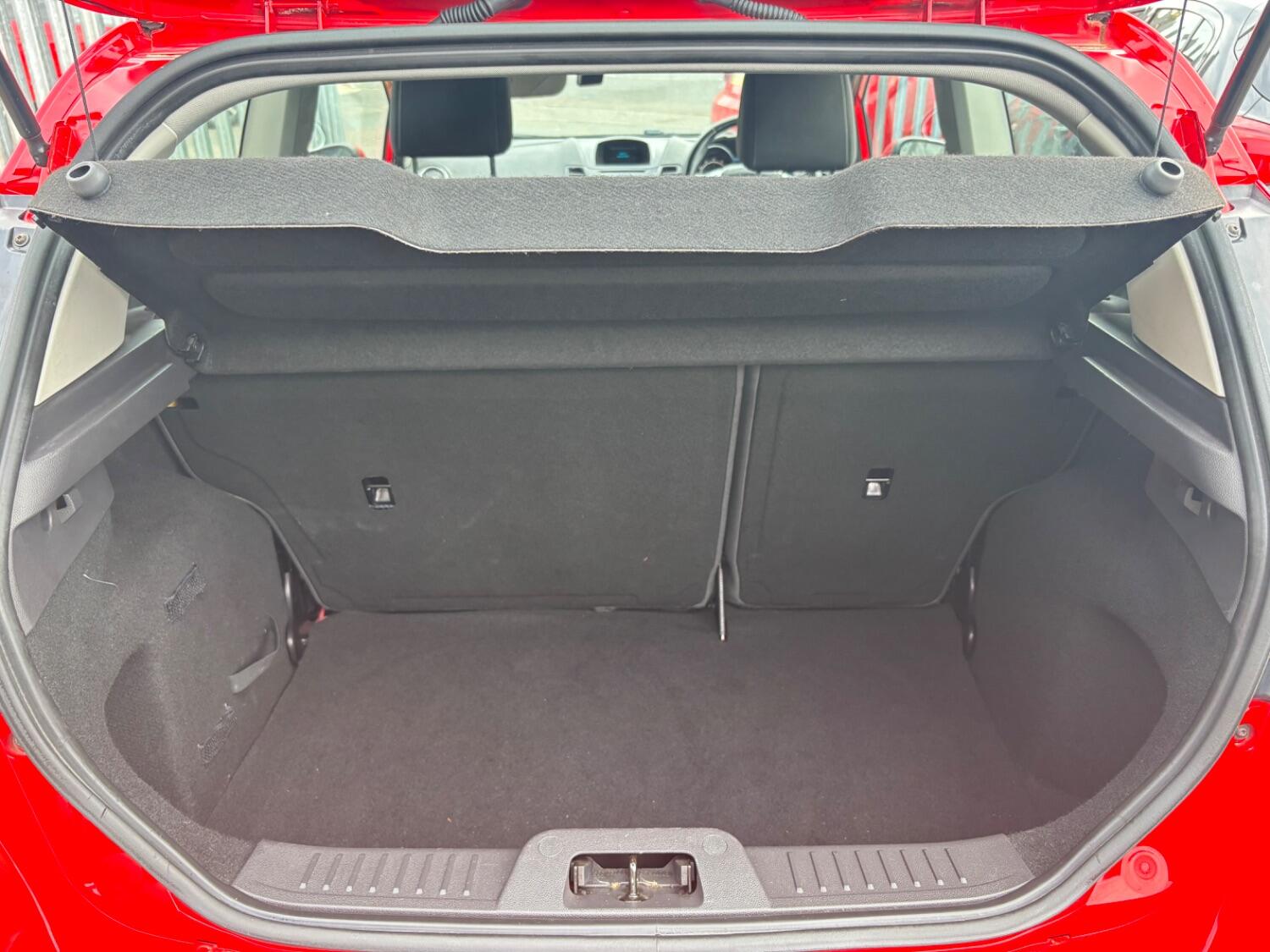 Used Ford Fiesta 2014 for sale - 76794296: Photo 9