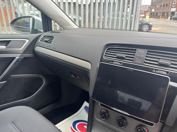 Used Volkswagen Golf 2015 for sale - 75213110: Photo 15