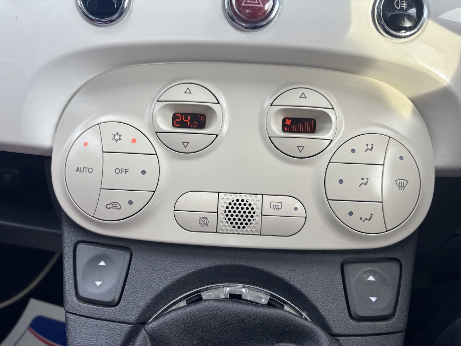 Used Fiat 500 2011 for sale - 76637432: Photo 16