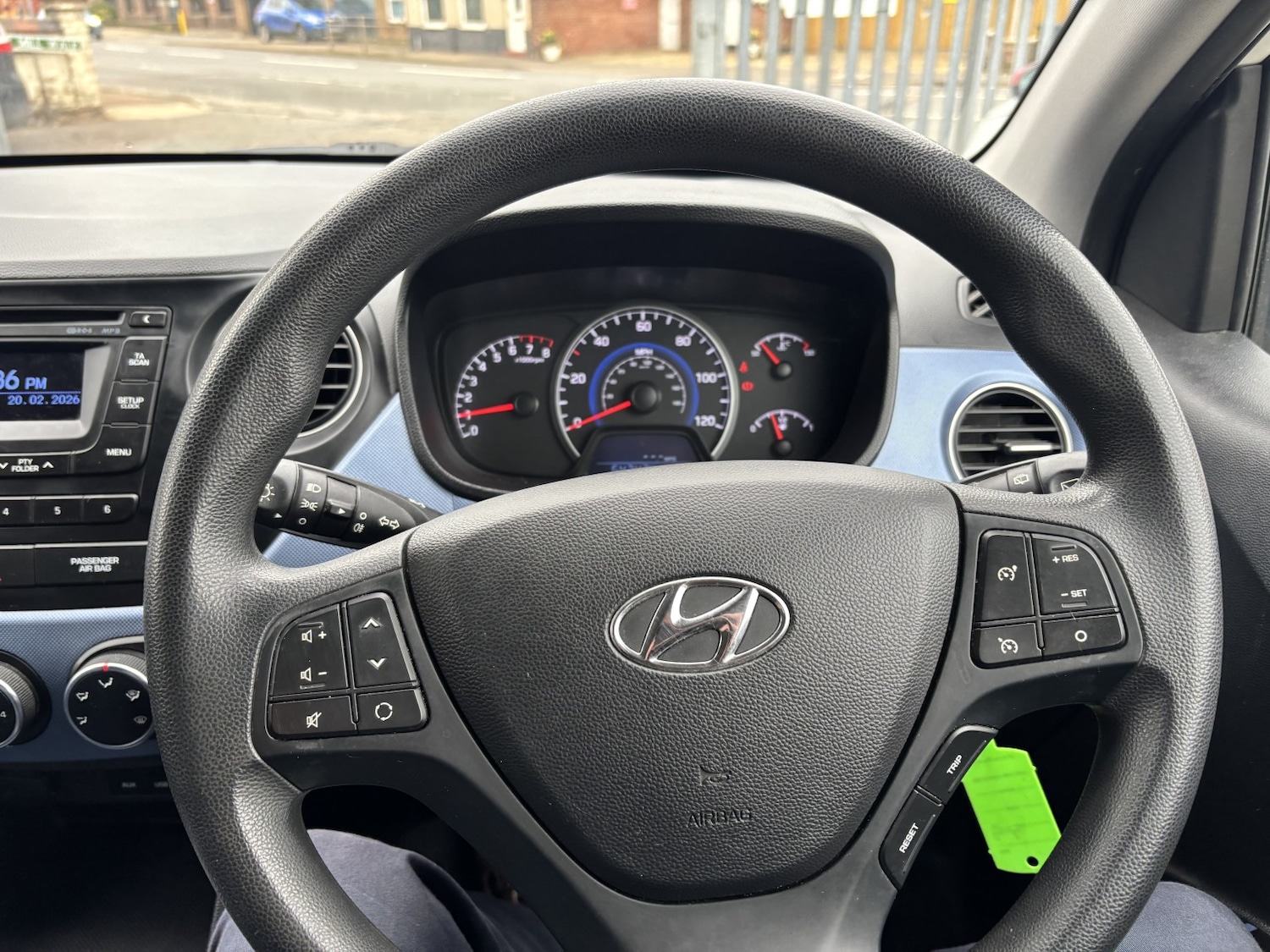 Used Hyundai i10 2015 for sale - 77508566: Photo 14